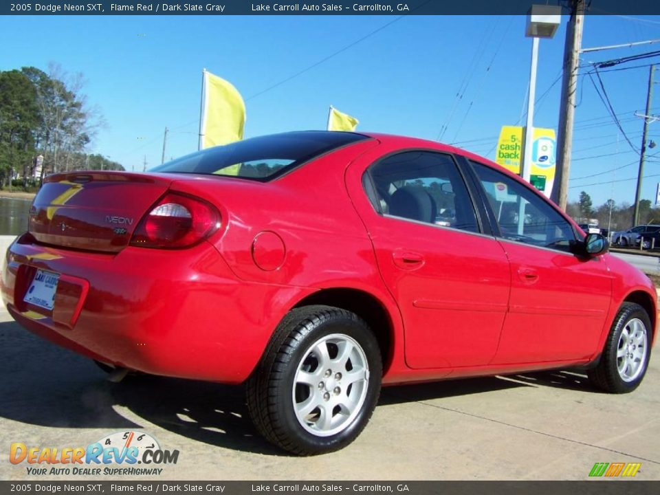 2005 Dodge Neon SXT Flame Red / Dark Slate Gray Photo #7