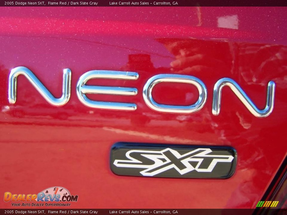 2005 Dodge Neon SXT Flame Red / Dark Slate Gray Photo #12