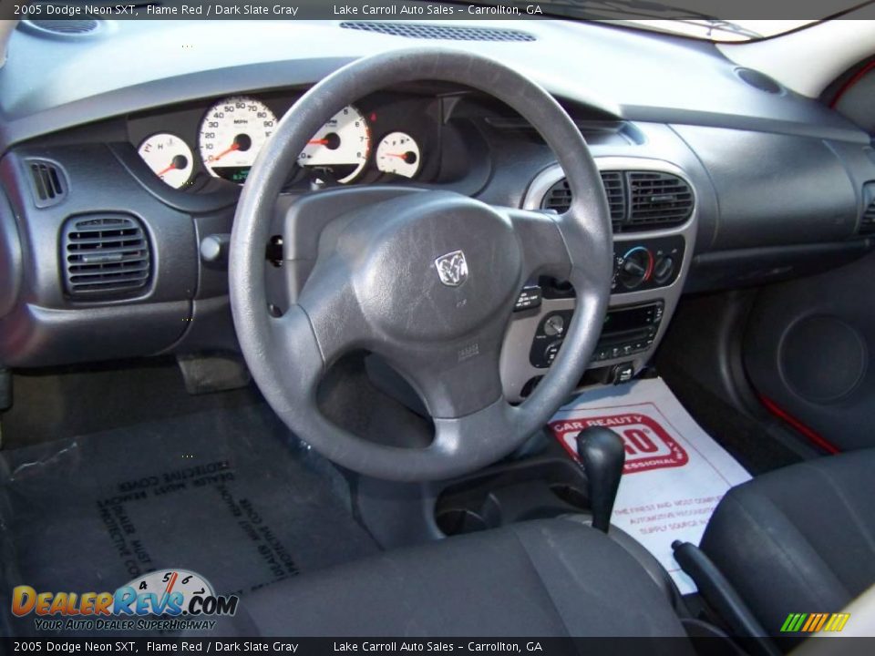 2005 Dodge Neon SXT Flame Red / Dark Slate Gray Photo #13