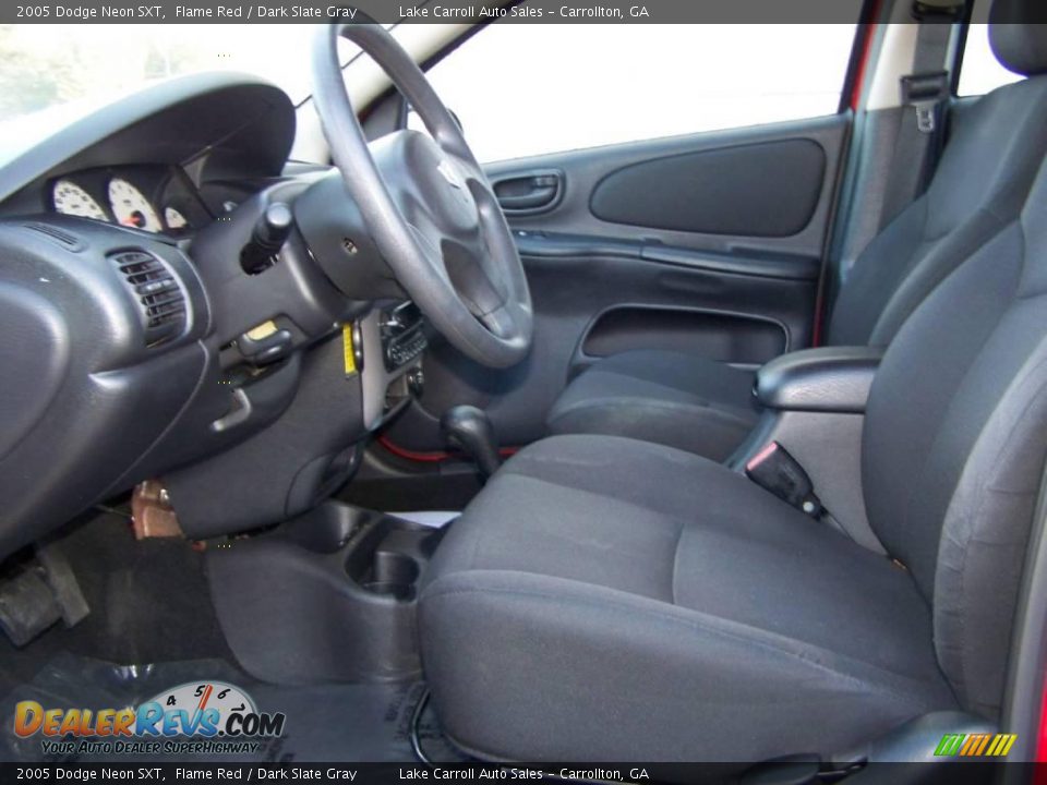 2005 Dodge Neon SXT Flame Red / Dark Slate Gray Photo #23