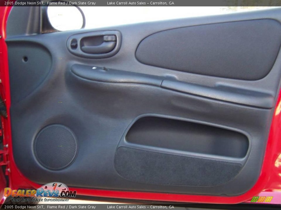 2005 Dodge Neon SXT Flame Red / Dark Slate Gray Photo #28