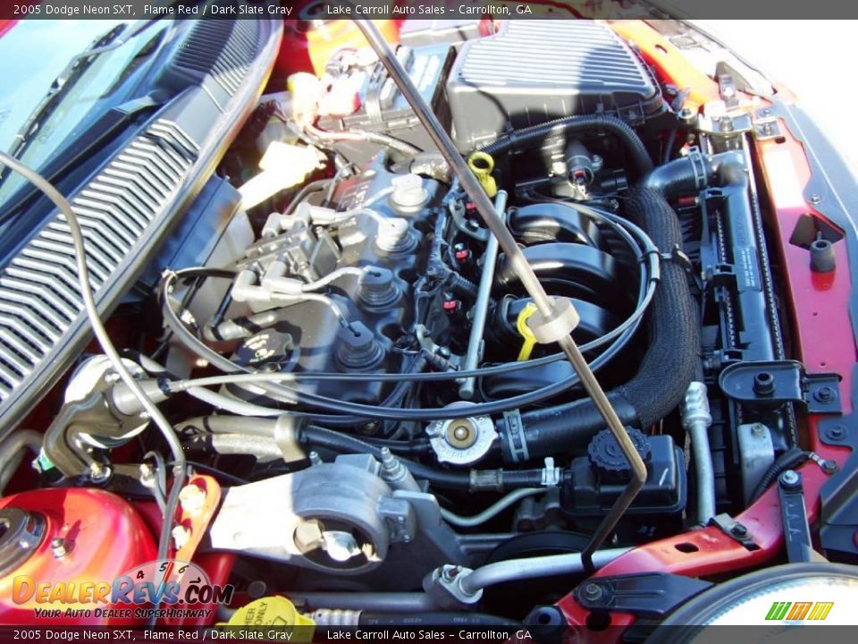 2005 Dodge Neon SXT Flame Red / Dark Slate Gray Photo #32