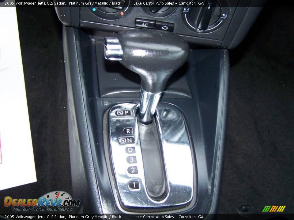 2005 Volkswagen Jetta GLS Sedan Platinum Grey Metallic / Black Photo #16