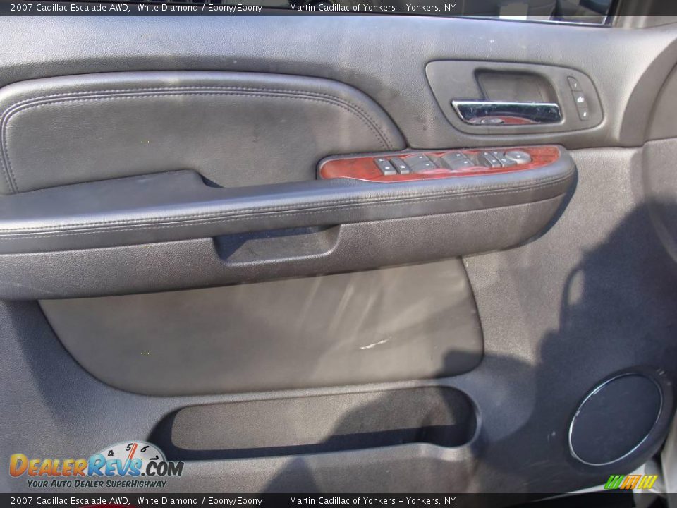 2007 Cadillac Escalade AWD White Diamond / Ebony/Ebony Photo #9