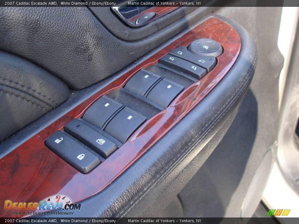 2007 Cadillac Escalade AWD White Diamond / Ebony/Ebony Photo #10