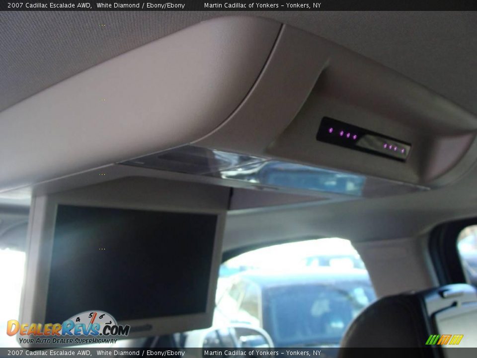 2007 Cadillac Escalade AWD White Diamond / Ebony/Ebony Photo #22