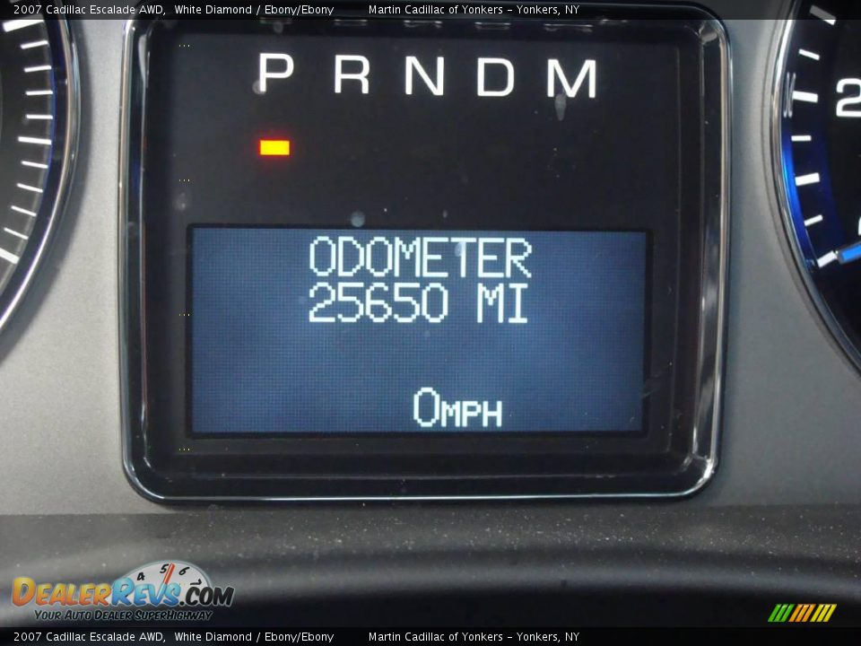 2007 Cadillac Escalade AWD White Diamond / Ebony/Ebony Photo #24