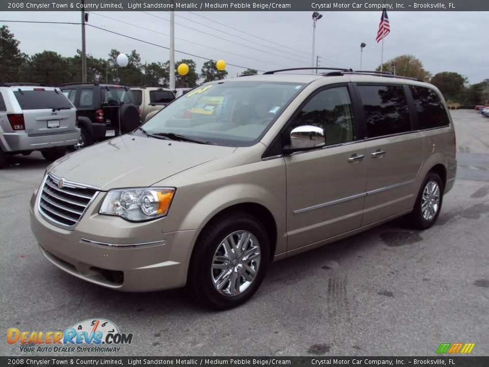 2008 Chrysler Town & Country Limited Light Sandstone Metallic / Medium Pebble Beige/Cream Photo #1