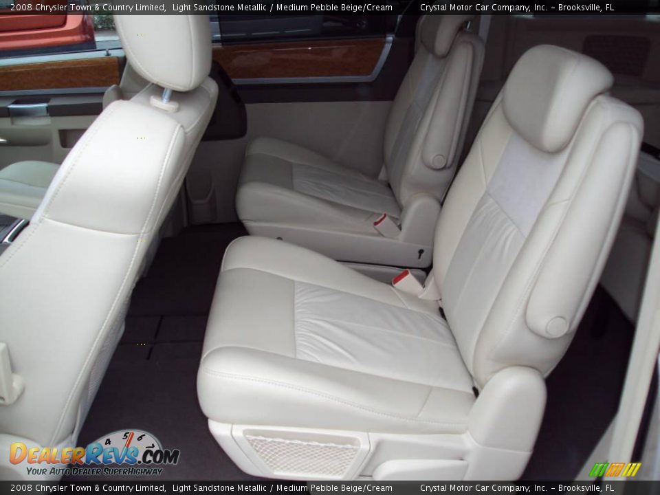 2008 Chrysler Town & Country Limited Light Sandstone Metallic / Medium Pebble Beige/Cream Photo #5