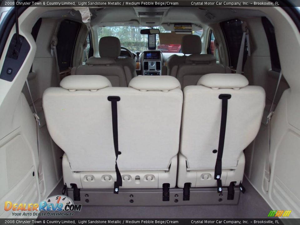 2008 Chrysler Town & Country Limited Light Sandstone Metallic / Medium Pebble Beige/Cream Photo #7