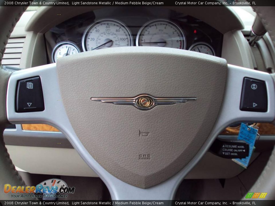 2008 Chrysler Town & Country Limited Light Sandstone Metallic / Medium Pebble Beige/Cream Photo #22