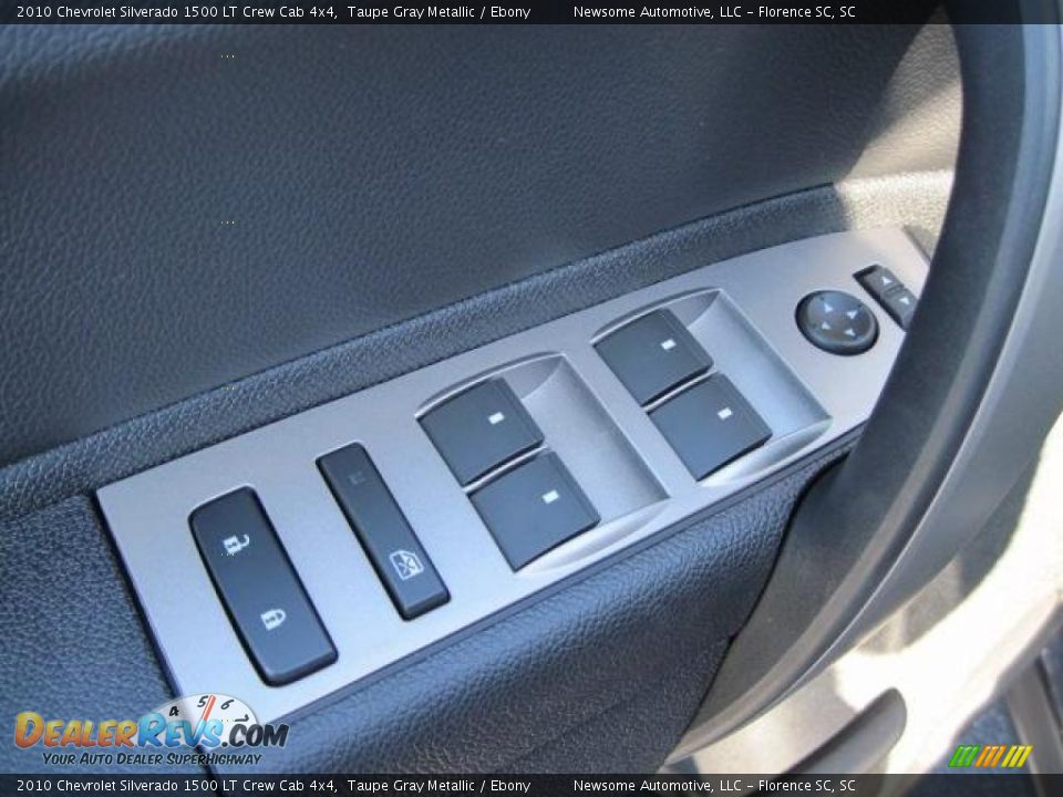 2010 Chevrolet Silverado 1500 LT Crew Cab 4x4 Taupe Gray Metallic / Ebony Photo #10