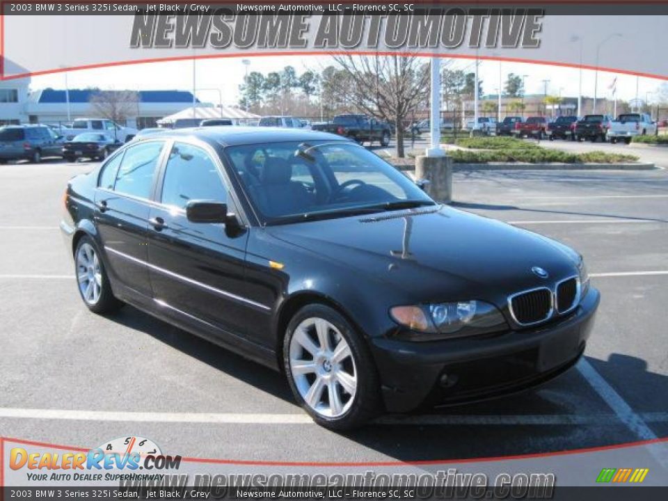 2003 BMW 3 Series 325i Sedan Jet Black / Grey Photo #1