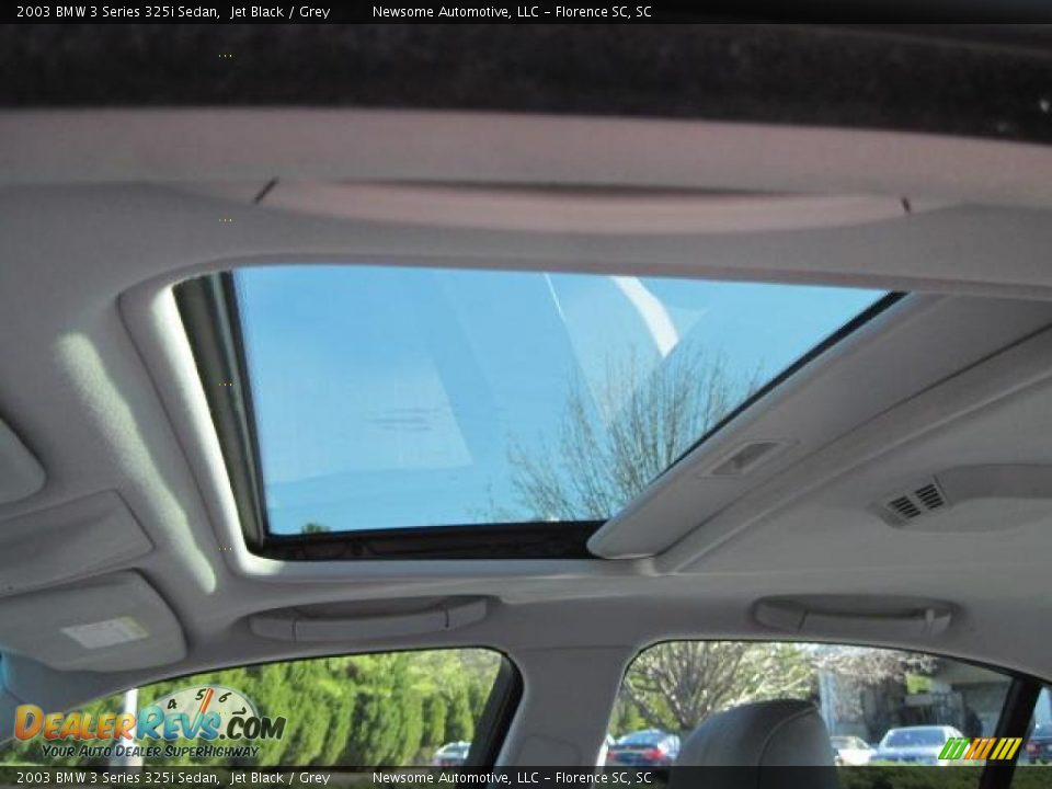 2003 BMW 3 Series 325i Sedan Jet Black / Grey Photo #5