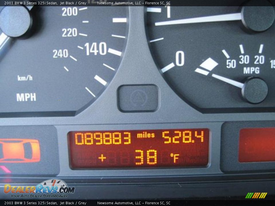 2003 BMW 3 Series 325i Sedan Jet Black / Grey Photo #7