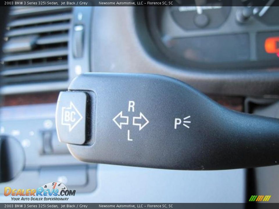 2003 BMW 3 Series 325i Sedan Jet Black / Grey Photo #13