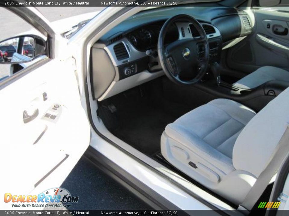 2006 Chevrolet Monte Carlo LT White / Neutral Photo #4