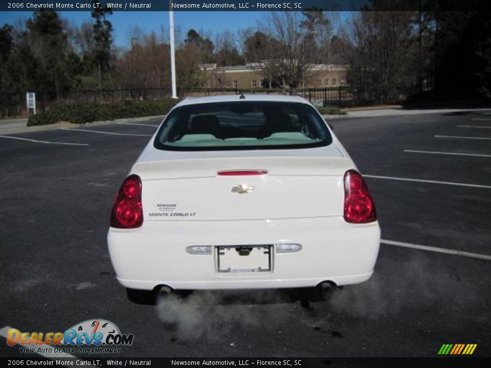 2006 Chevrolet Monte Carlo LT White / Neutral Photo #23