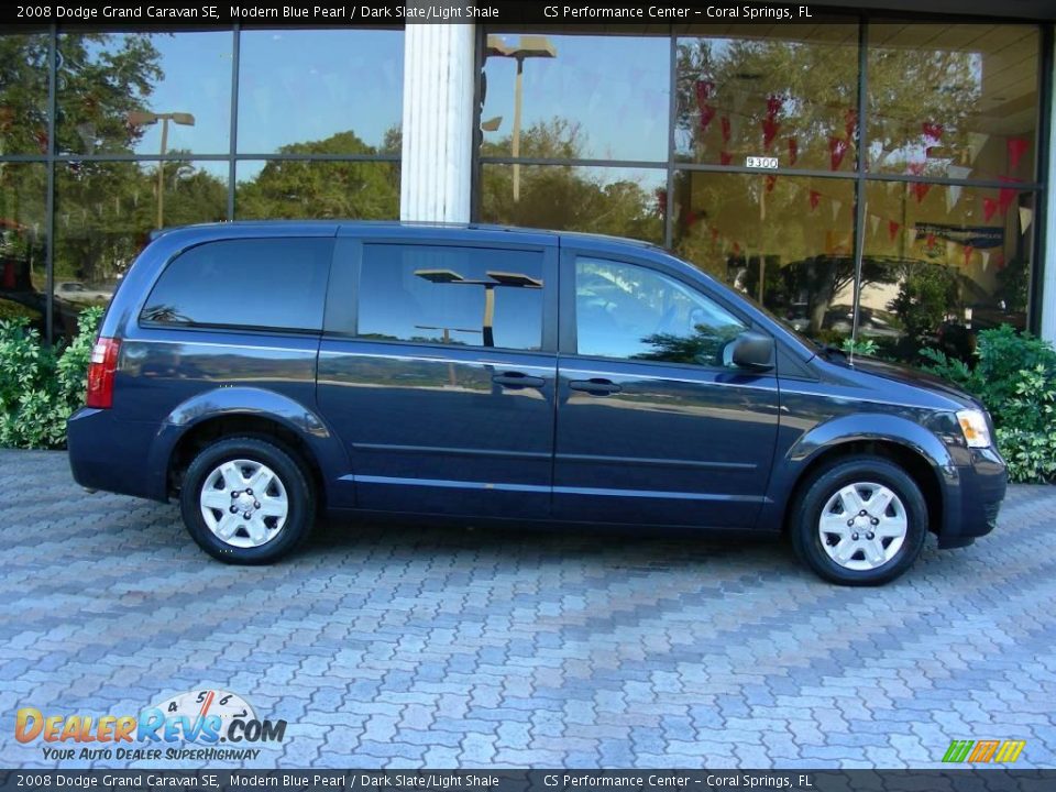 2008 Dodge Grand Caravan SE Modern Blue Pearl / Dark Slate/Light Shale Photo #4