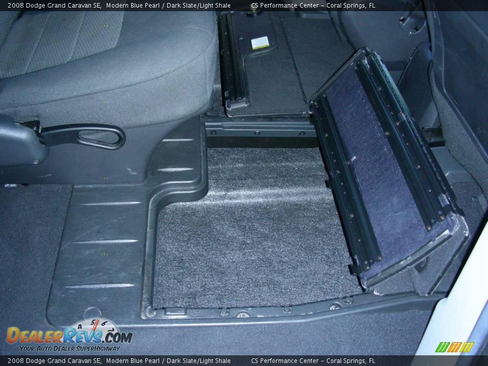 2008 Dodge Grand Caravan SE Modern Blue Pearl / Dark Slate/Light Shale Photo #19