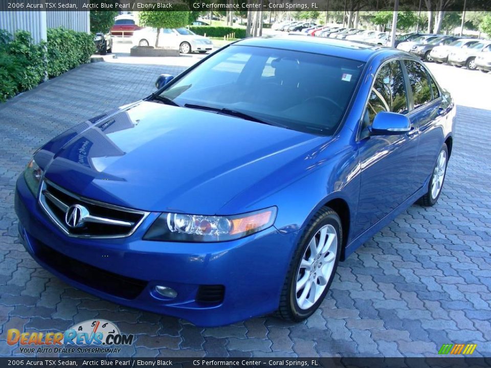 Front 3/4 View of 2006 Acura TSX Sedan Photo #1