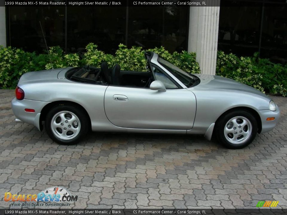 1999 Mazda MX-5 Miata Roadster Highlight Silver Metallic / Black Photo #2