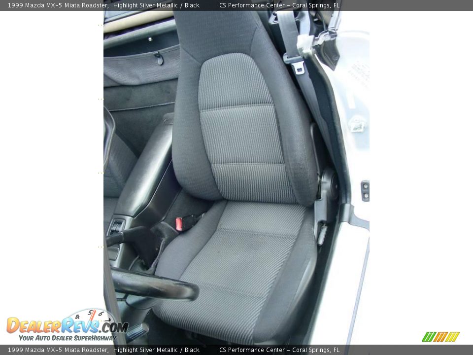 1999 Mazda MX-5 Miata Roadster Highlight Silver Metallic / Black Photo #11