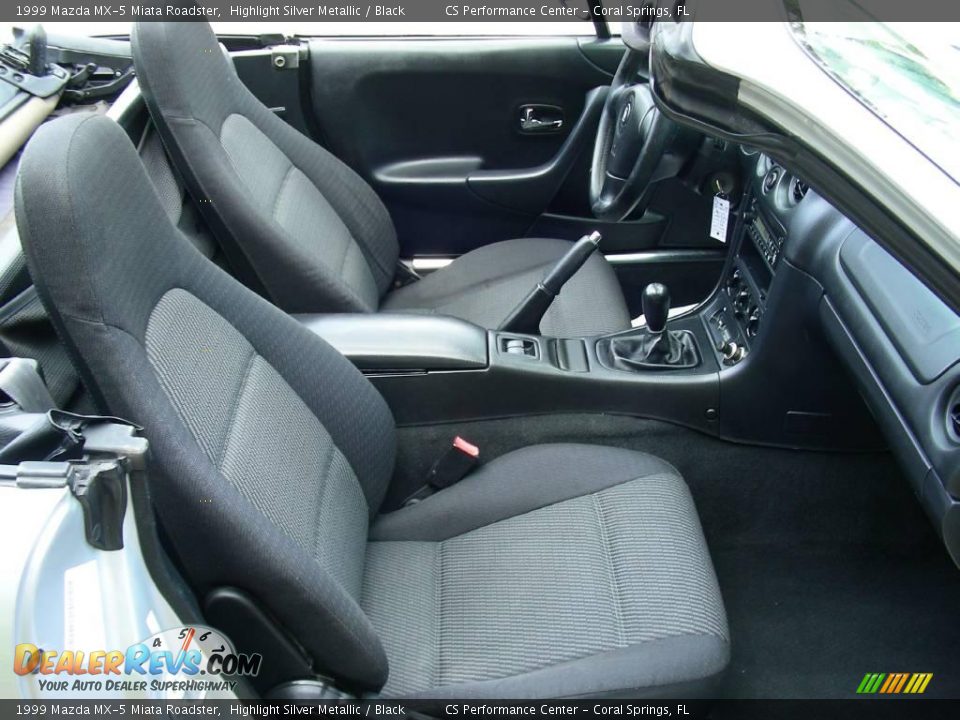 1999 Mazda MX-5 Miata Roadster Highlight Silver Metallic / Black Photo #12