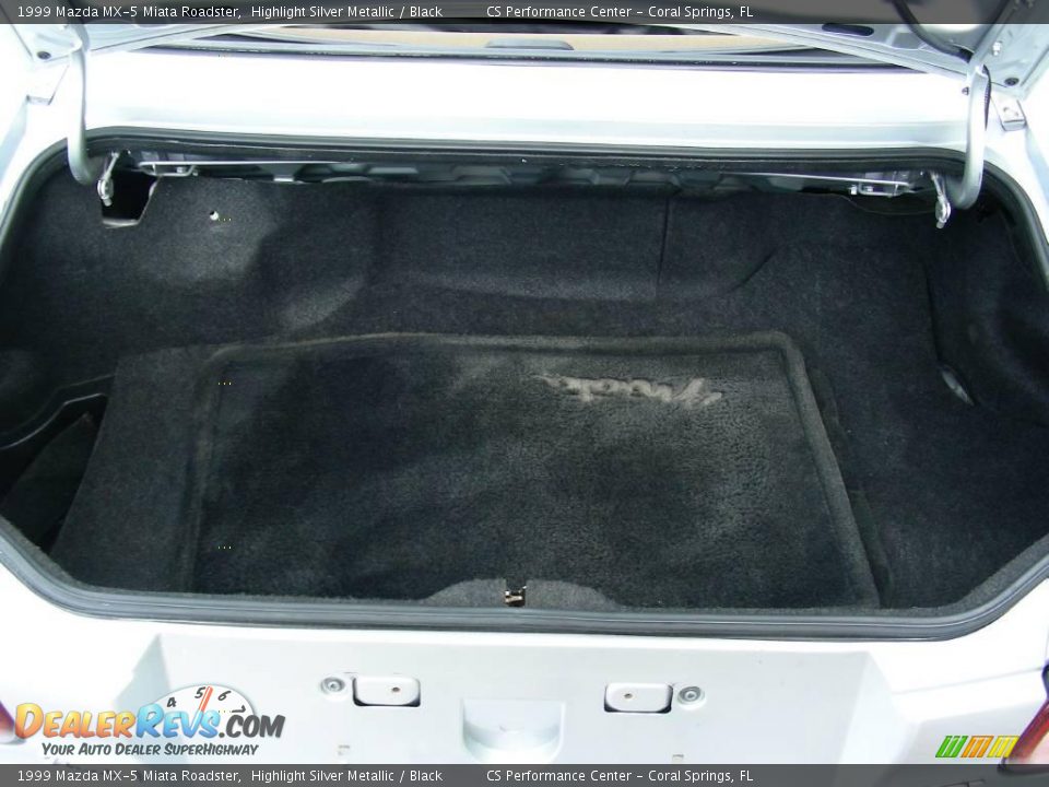 1999 Mazda MX-5 Miata Roadster Highlight Silver Metallic / Black Photo #24
