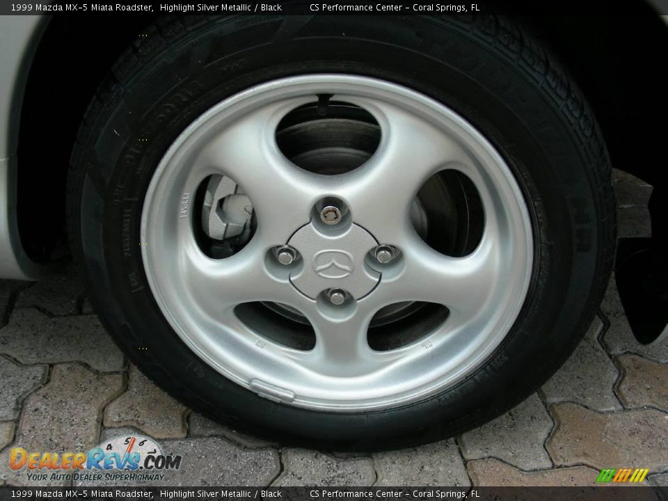 1999 Mazda MX-5 Miata Roadster Highlight Silver Metallic / Black Photo #28