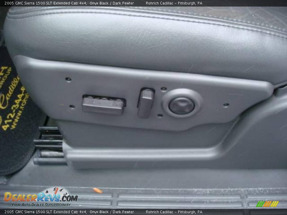 2005 GMC Sierra 1500 SLT Extended Cab 4x4 Onyx Black / Dark Pewter Photo #12