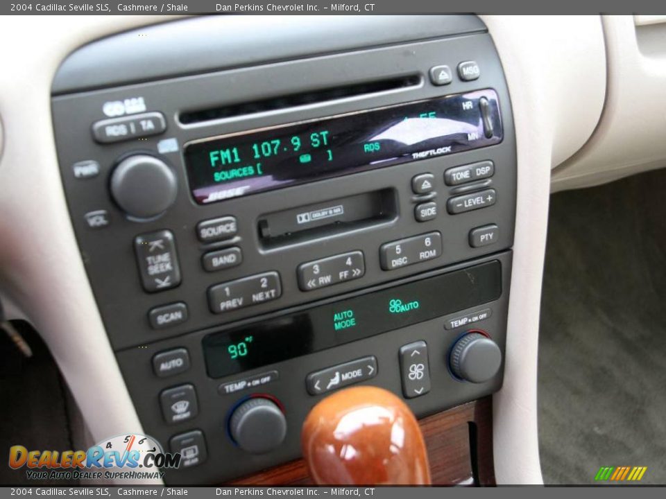 2004 Cadillac Seville SLS Cashmere / Shale Photo #10
