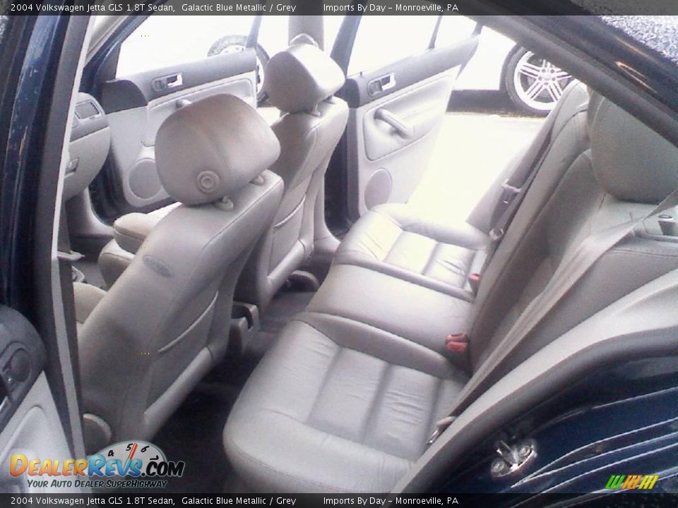 2004 Volkswagen Jetta GLS 1.8T Sedan Galactic Blue Metallic / Grey Photo #10