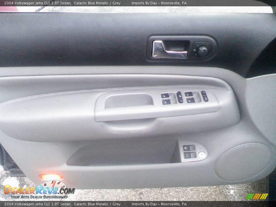 2004 Volkswagen Jetta GLS 1.8T Sedan Galactic Blue Metallic / Grey Photo #15