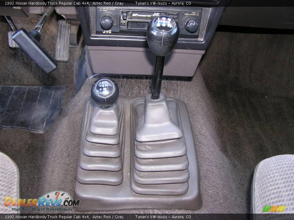 1992 Nissan Hardbody Truck Regular Cab 4x4 Aztec Red / Gray Photo #10