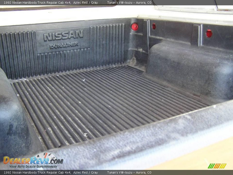 1992 Nissan Hardbody Truck Regular Cab 4x4 Aztec Red / Gray Photo #12