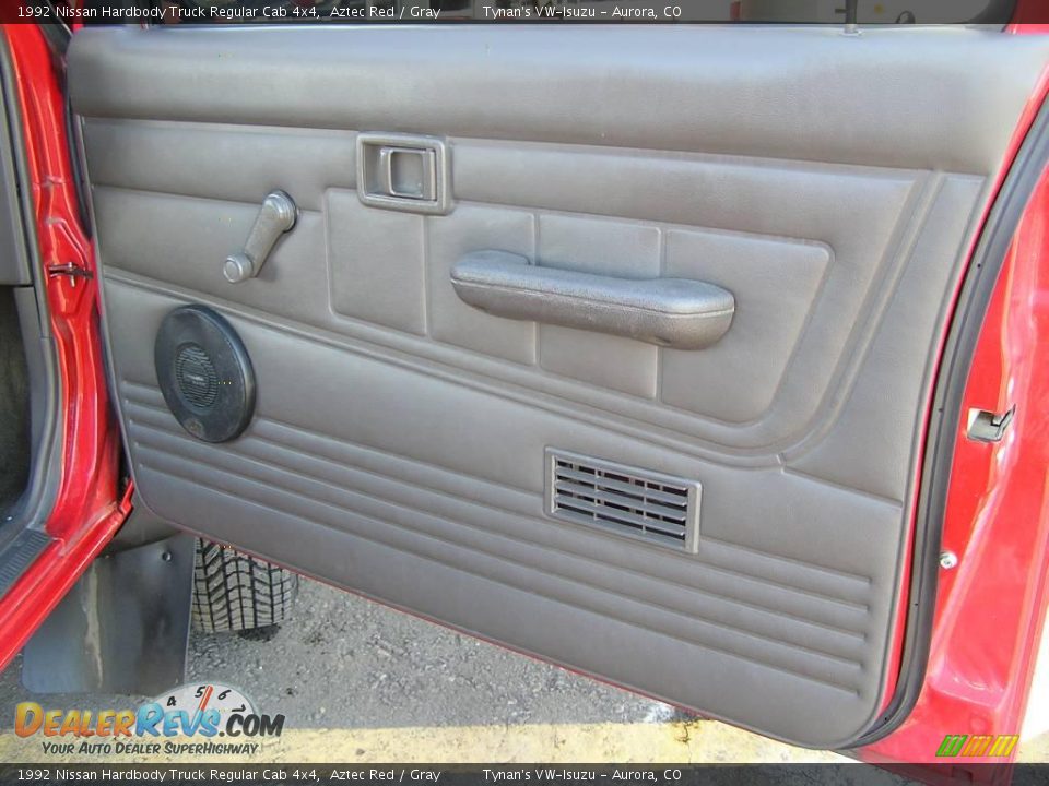 1992 Nissan Hardbody Truck Regular Cab 4x4 Aztec Red / Gray Photo #13