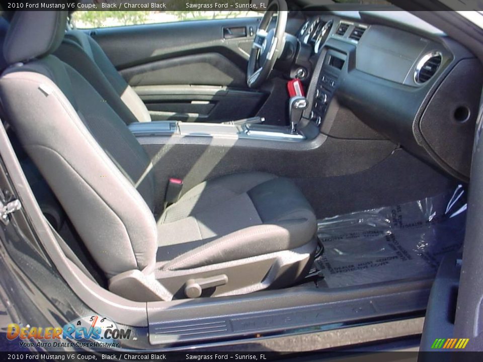 2010 Ford Mustang V6 Coupe Black / Charcoal Black Photo #11