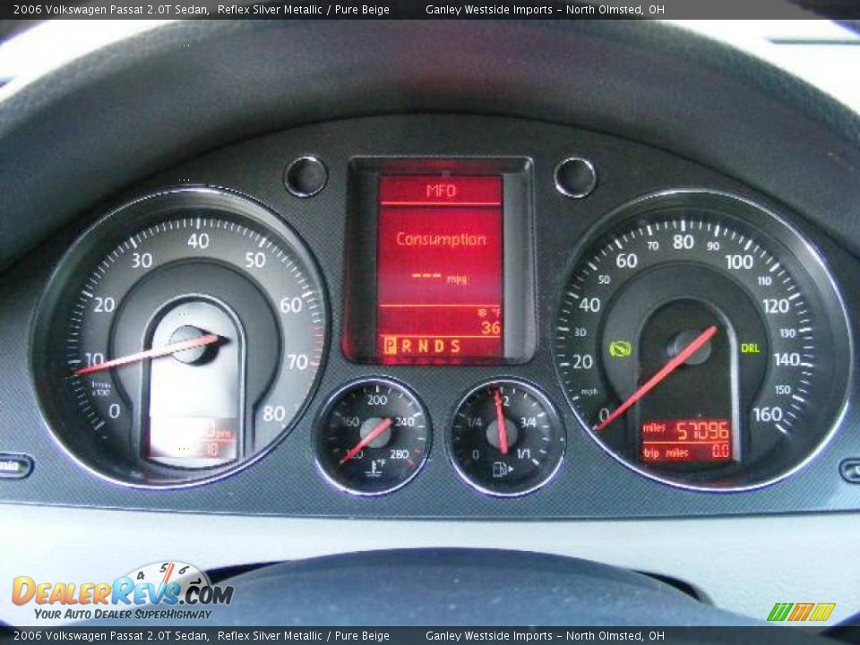 2006 Volkswagen Passat 2.0T Sedan Reflex Silver Metallic / Pure Beige Photo #16