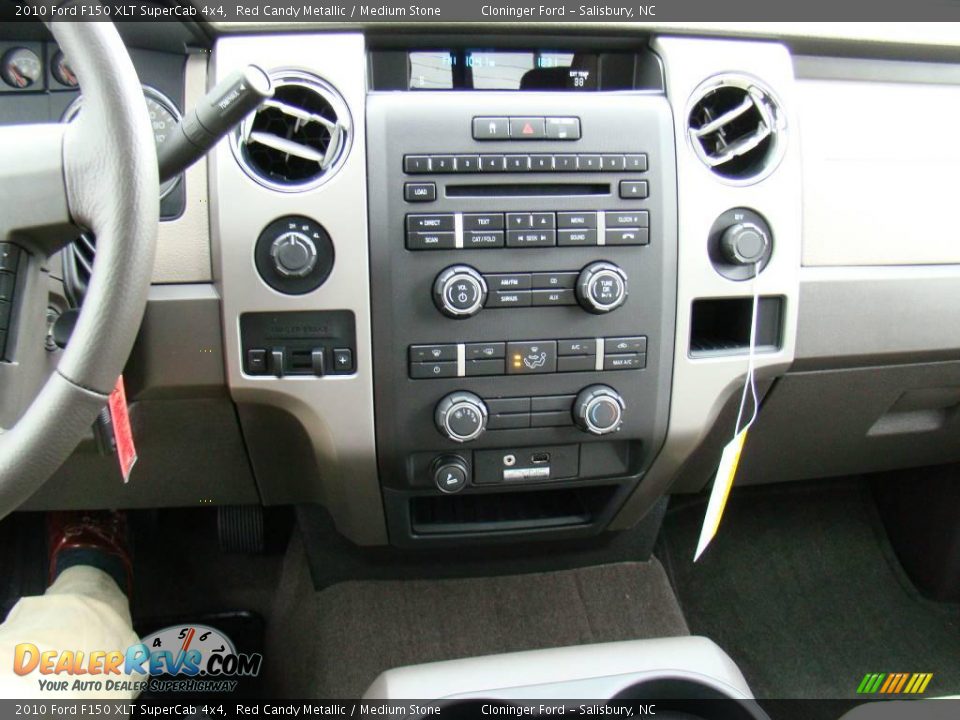 2010 Ford F150 XLT SuperCab 4x4 Red Candy Metallic / Medium Stone Photo #26