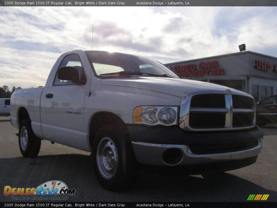 2005 Dodge Ram 1500 ST Regular Cab Bright White / Dark Slate Gray Photo #1