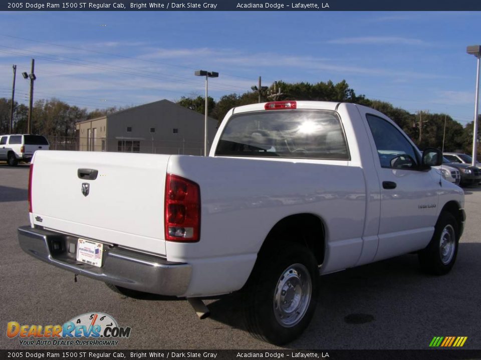 2005 Dodge Ram 1500 ST Regular Cab Bright White / Dark Slate Gray Photo #3
