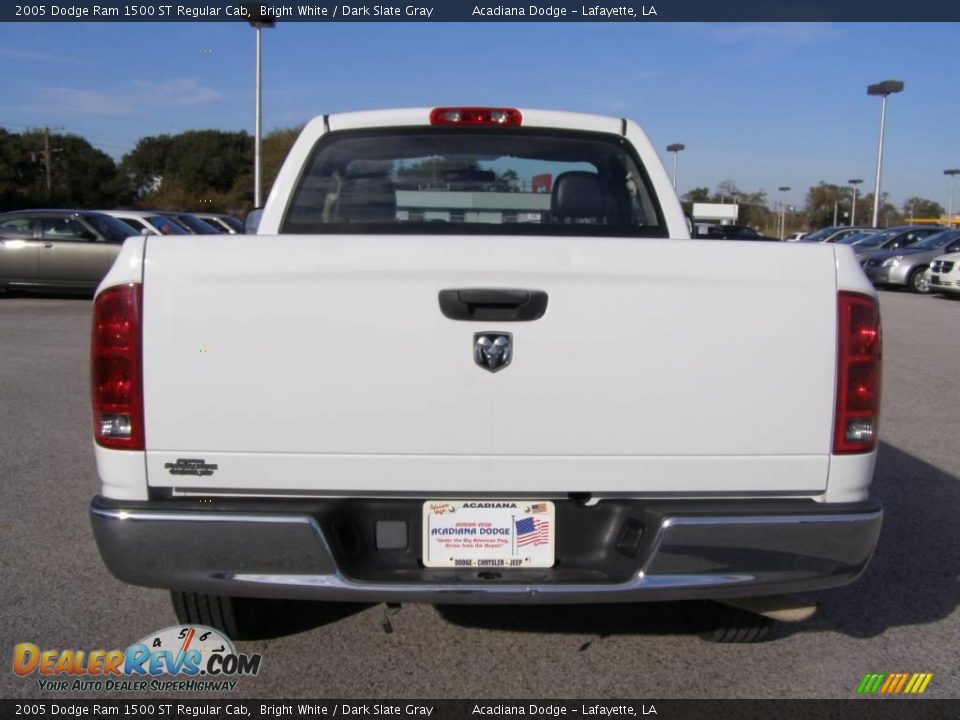 2005 Dodge Ram 1500 ST Regular Cab Bright White / Dark Slate Gray Photo #4