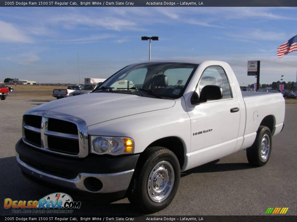 2005 Dodge Ram 1500 ST Regular Cab Bright White / Dark Slate Gray Photo #7