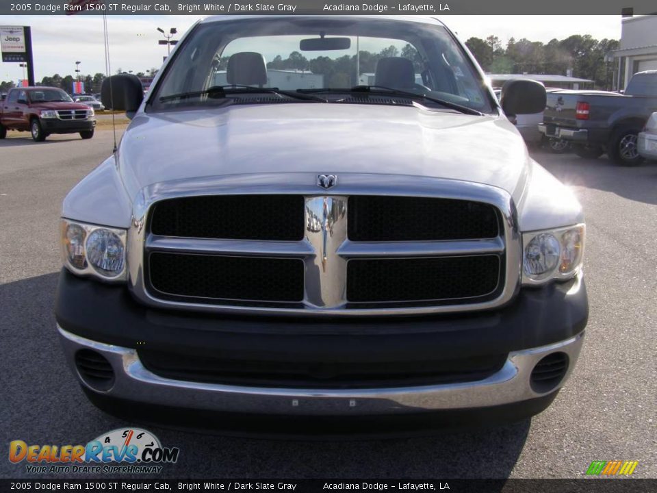 2005 Dodge Ram 1500 ST Regular Cab Bright White / Dark Slate Gray Photo #8