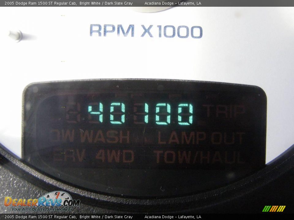 2005 Dodge Ram 1500 ST Regular Cab Bright White / Dark Slate Gray Photo #14