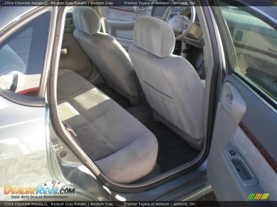 2004 Chevrolet Impala LS Medium Gray Metallic / Medium Gray Photo #11