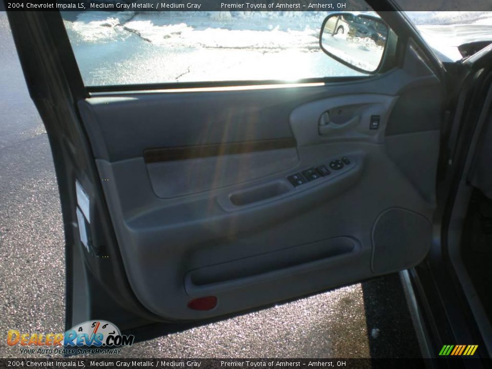 2004 Chevrolet Impala LS Medium Gray Metallic / Medium Gray Photo #12