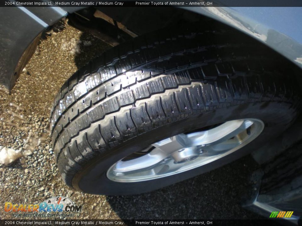2004 Chevrolet Impala LS Medium Gray Metallic / Medium Gray Photo #13