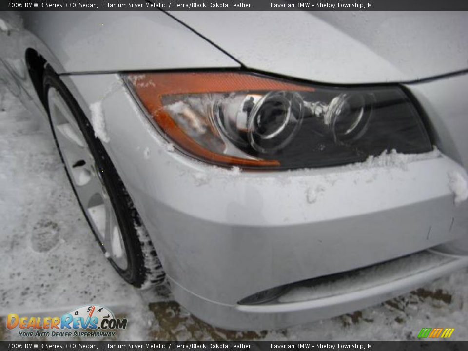 2006 BMW 3 Series 330i Sedan Titanium Silver Metallic / Terra/Black Dakota Leather Photo #11